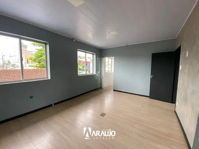 Apartamento 1 quarto e 1 banheiro, para alugar, no bairro Centro em Itajaí