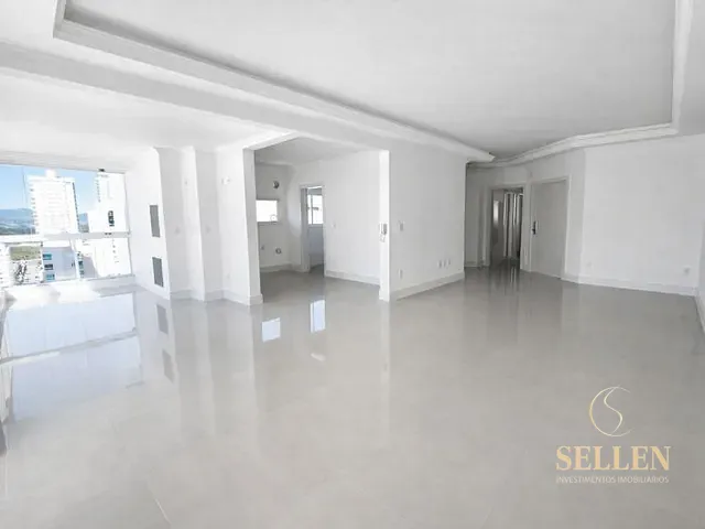 Apartamento 3 quartos e 4 banheiros, à venda, no bairro Meia Praia em Itapema