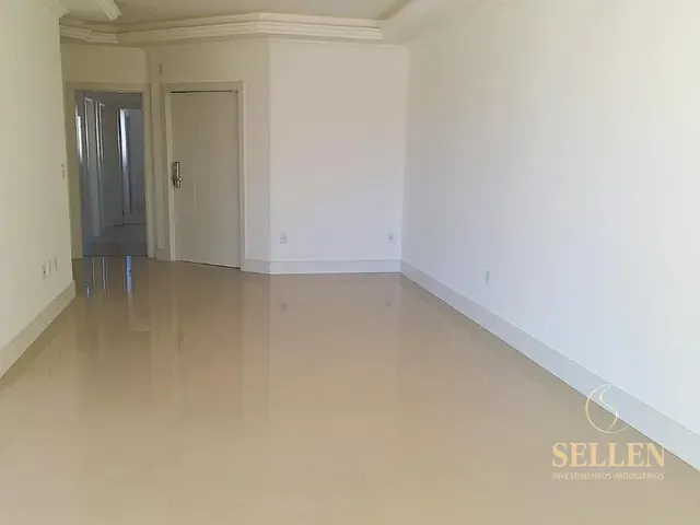 Apartamento 3 quartos e 4 banheiros, à venda, no bairro Meia Praia em Itapema