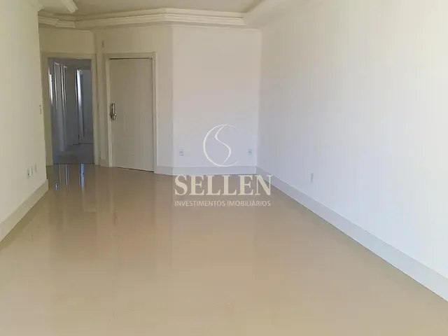 Apartamento 3 quartos e 4 banheiros, à venda, no bairro Meia Praia em Itapema