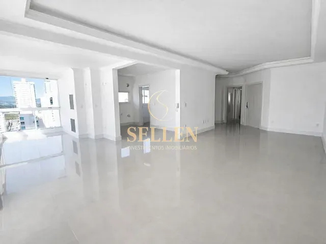 Apartamento 3 quartos e 4 banheiros, à venda, no bairro Meia Praia em Itapema