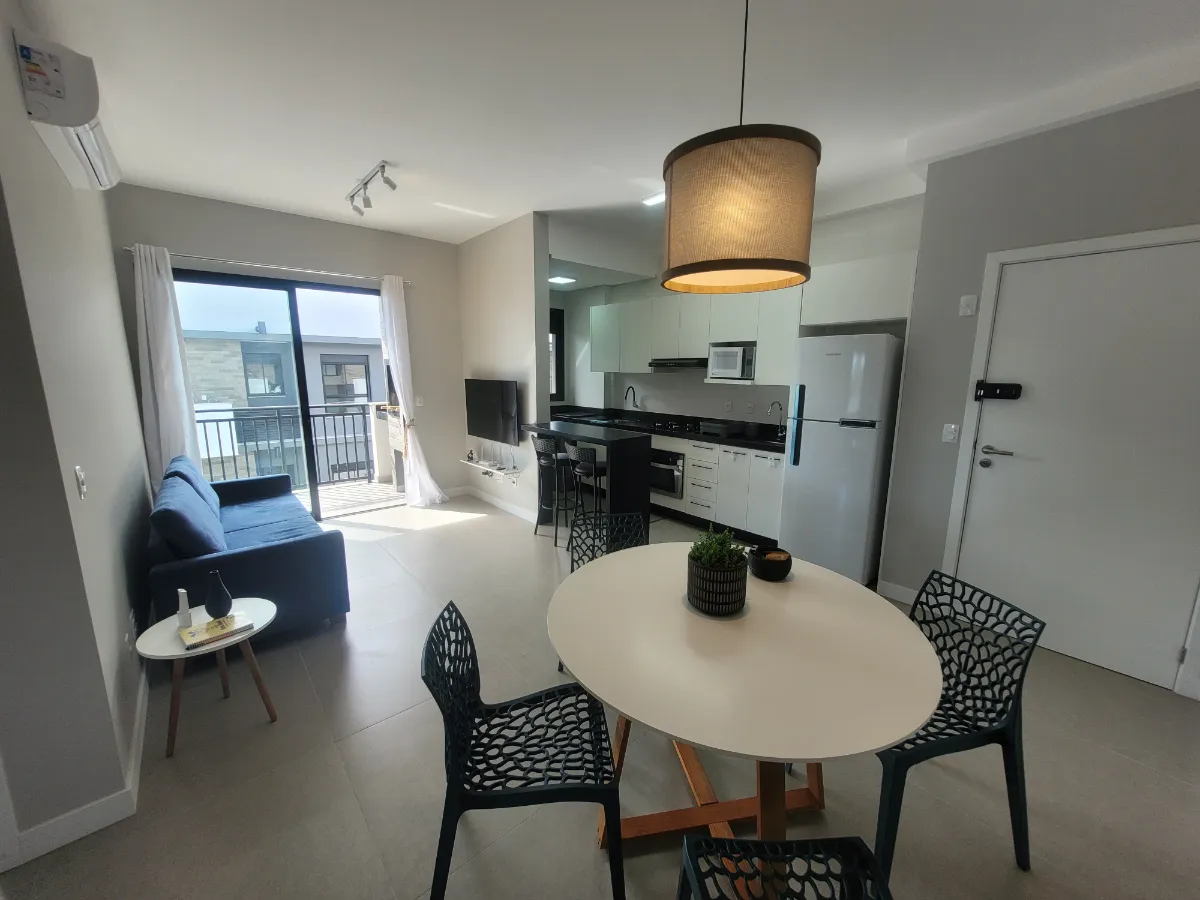 Apartamento para venda em Cachoeira do Bom Jesus com 2 quartos, sendo 1 suíte, 82m²