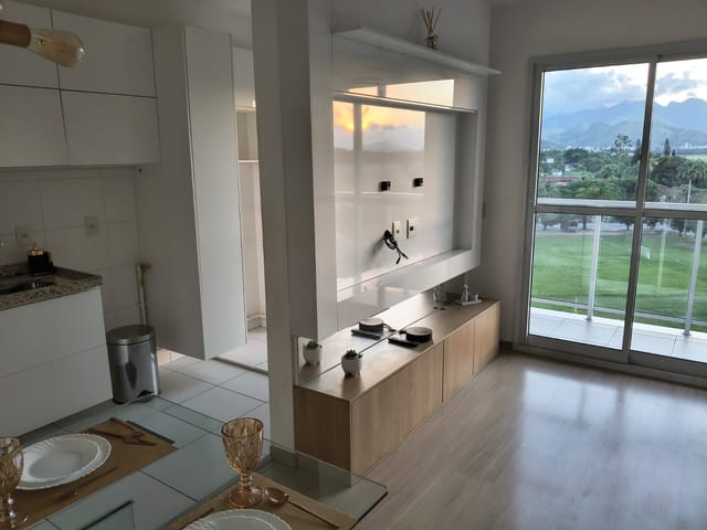 Apartamento com 52m² 2 quartos e 2 banheiros, à venda, no bairro Marechal Hermes em Rio de Janeiro