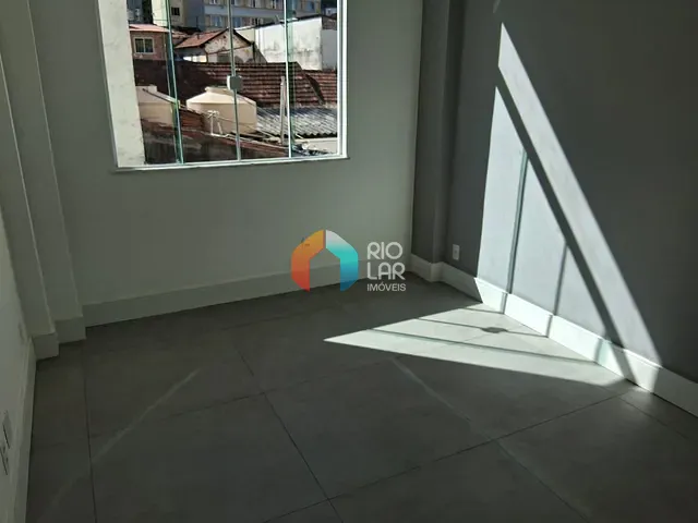 Apartamento com 55m² 2 quartos e 1 banheiro, à venda, no bairro Catete em Rio de Janeiro
