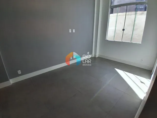Apartamento com 55m² 2 quartos e 1 banheiro, à venda, no bairro Catete em Rio de Janeiro