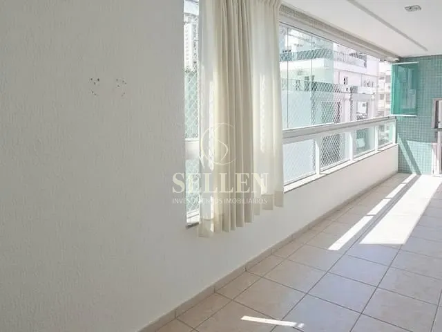 Apartamento 2 quartos e 1 banheiro, à venda, no bairro Centro em Balneário Camboriú