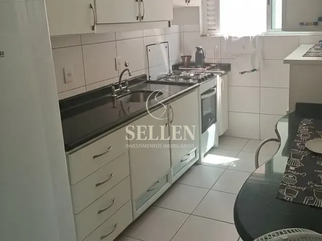 Apartamento 2 quartos e 1 banheiro, à venda, no bairro Centro em Balneário Camboriú