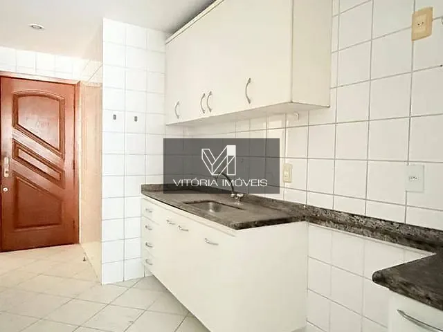 Apartamento 3 quartos e 3 banheiros, à venda, no bairro Jardim da Penha em Vitória