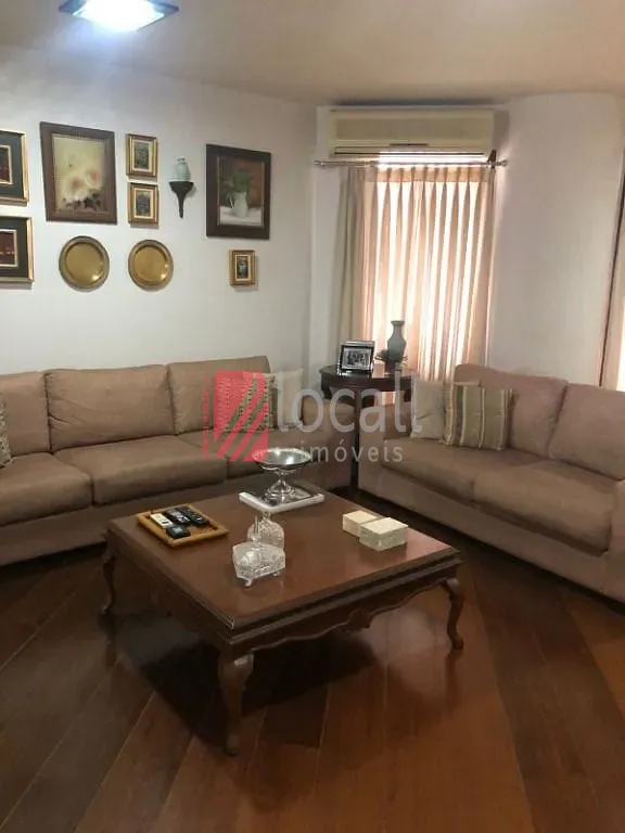 Apartamento com 3 quartos à venda, 160m² — foto 2 de 36