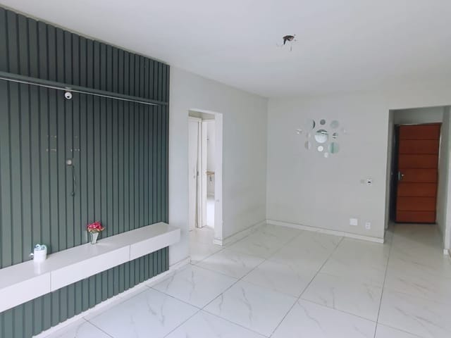 Apartamento com 67m² 2 quartos e 1 banheiro, à venda, no bairro Praça Seca em Rio de Janeiro