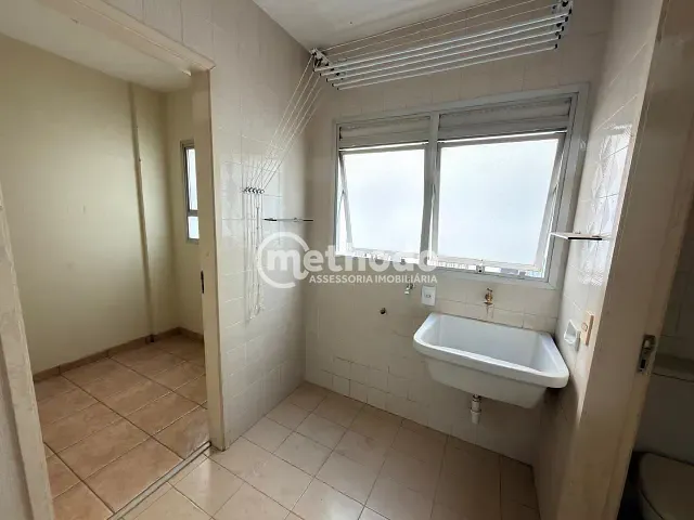 Apartamento com 78m² 2 quartos e 3 banheiros, à venda, no bairro Cambuí em Campinas