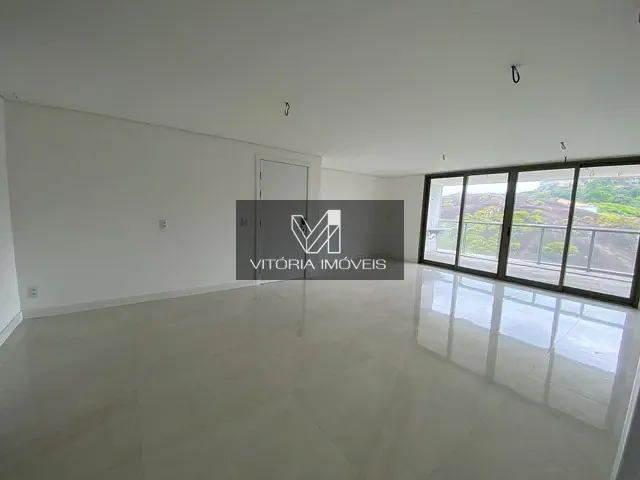 Apartamento 3 quartos e 4 banheiros, à venda, no bairro Enseada do Suá em Vitória