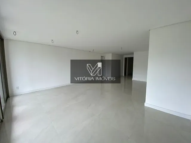 Apartamento 3 quartos e 4 banheiros, à venda, no bairro Enseada do Suá em Vitória