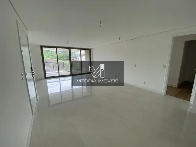 Apartamento 3 quartos e 4 banheiros, à venda, no bairro Enseada do Suá em Vitória