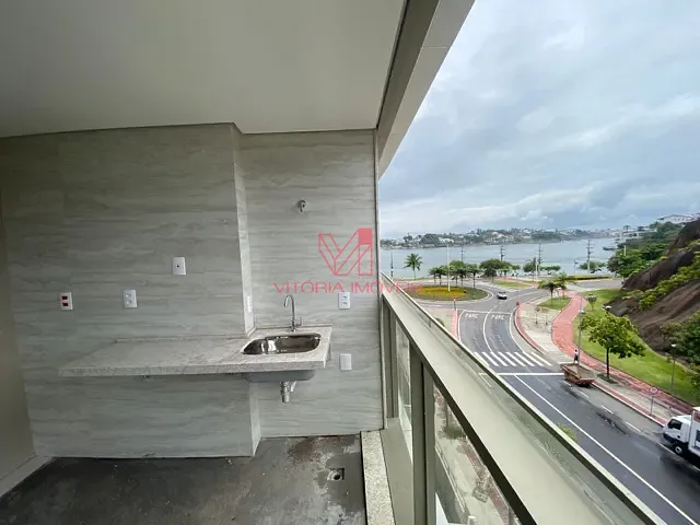 Apartamento 3 quartos e 4 banheiros, à venda, no bairro Enseada do Suá em Vitória