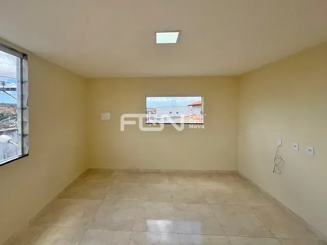 Apartamento 2 quartos e 1 banheiro, para alugar, no bairro Gleba B em Camaçari