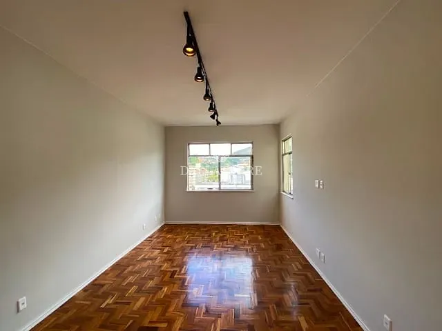 Apartamento 2 quartos e 1 banheiro, à venda, no bairro Alto em Teresópolis