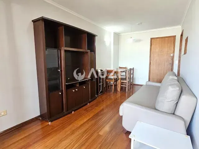 Apartamento com 53m² 2 quartos e 1 banheiro, para alugar, no bairro Rebouças em Curitiba