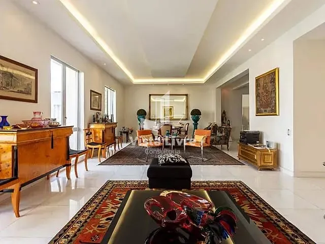 Apartamento com 300m² 3 quartos e 3 banheiros, à venda, no bairro Higienópolis em São Paulo