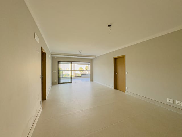 Foto do Apartamento - Apartamento para venda em Vila do Golf com 3 quartos, sendo 3 suítes , 191m² | Correteria Imóveis