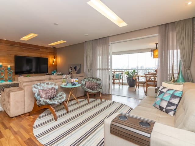Apartamento com 137m² 3 quartos e 5 banheiros, à venda, no bairro Vila Gumercindo em São Paulo