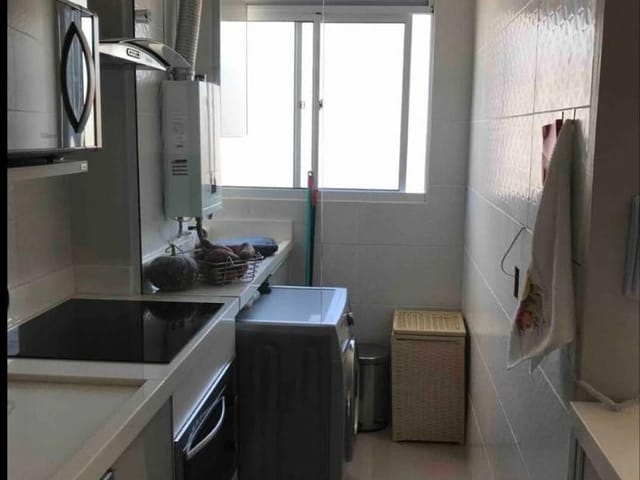 Apartamento com 61m² 2 quartos e 2 banheiros, para alugar, no bairro Glória em Macaé