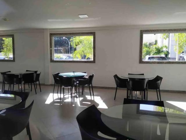 Apartamento com 61m² 2 quartos e 2 banheiros, para alugar, no bairro Glória em Macaé