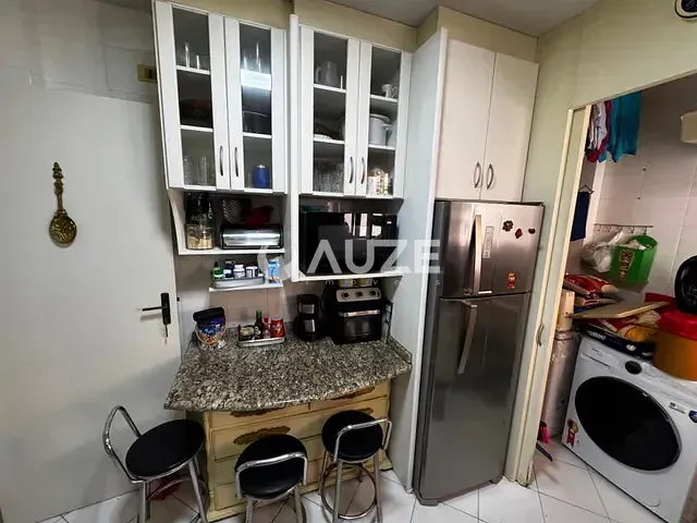 Apartamento com 71m² 3 quartos e 2 banheiros, à venda, no bairro Novo Mundo em Curitiba