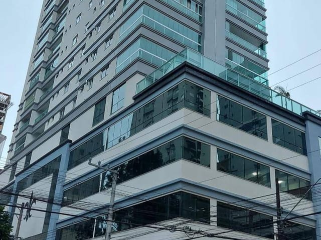 Apartamento com 142m² 3 quartos e 4 banheiros, à venda, no bairro Meia Praia em Itapema