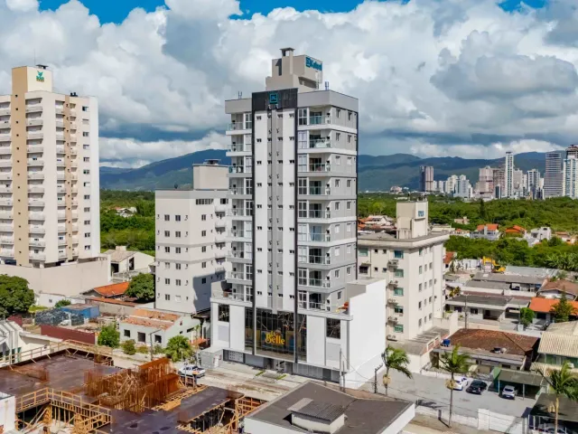 Apartamento com 77m² 2 quartos e 2 banheiros, à venda, no bairro Balneário Perequê em Porto Belo