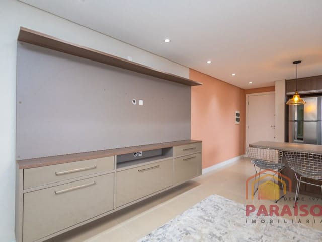 Apartamento 2 quartos e 2 banheiros, para alugar, no bairro Bacacheri em Curitiba