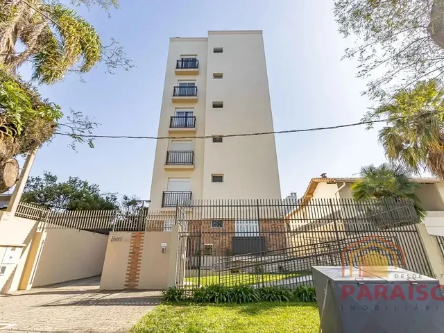 Apartamento 2 quartos e 2 banheiros, à venda, no bairro Bacacheri em Curitiba