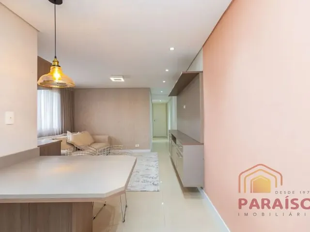 Apartamento 2 quartos e 2 banheiros, à venda, no bairro Bacacheri em Curitiba