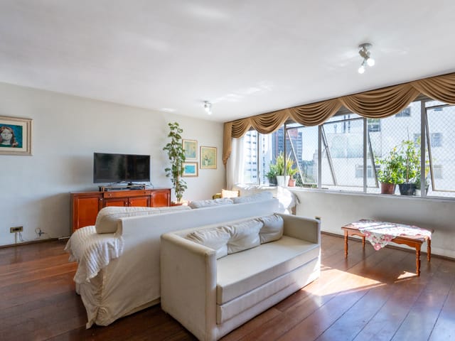 Apartamento com 197m² 3 quartos e 3 banheiros, à venda, no bairro Real Parque em São Paulo