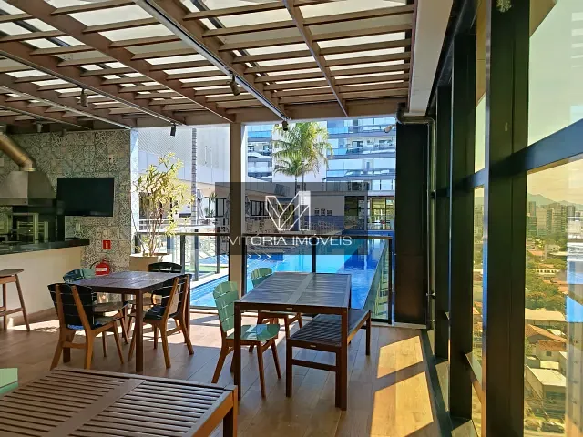 Apartamento 3 quartos e 4 banheiros, à venda, no bairro Enseada do Suá em Vitória