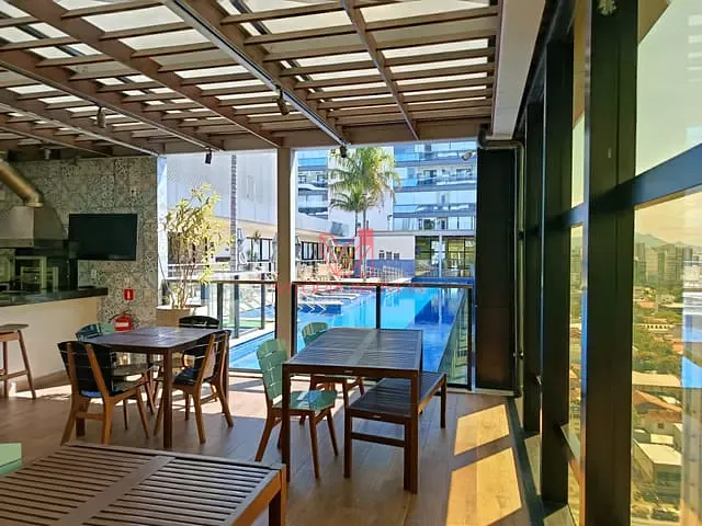 Apartamento 3 quartos e 4 banheiros, à venda, no bairro Enseada do Suá em Vitória