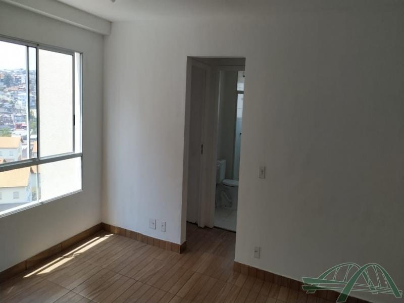 Apartamento à venda com 2 quartos, 44m² - Foto 4