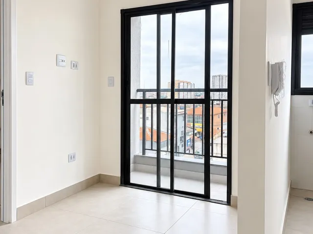 Apartamento 1 quarto e 1 banheiro, para alugar, no bairro Vila Tolstoi em São Paulo