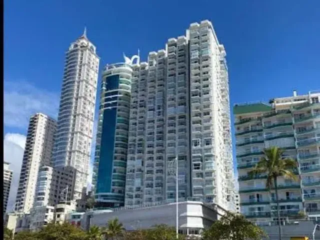 Apartamento com 192m² 3 quartos e 2 banheiros, à venda, no bairro Centro em Balneário Camboriú