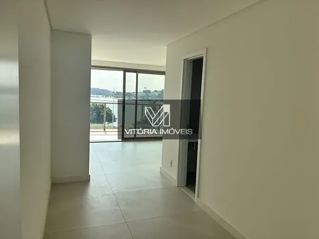 Apartamento 4 quartos e 5 banheiros, à venda, no bairro Enseada do Suá em Vitória