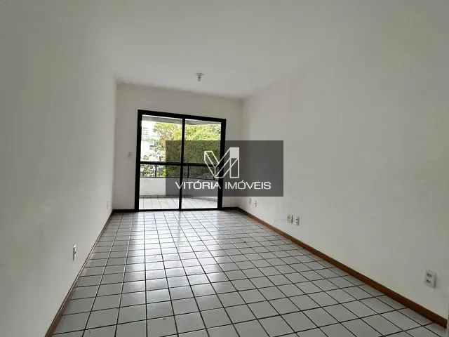 Apartamento 2 quartos e 3 banheiros, para alugar, no bairro Praia do Canto em Vitória
