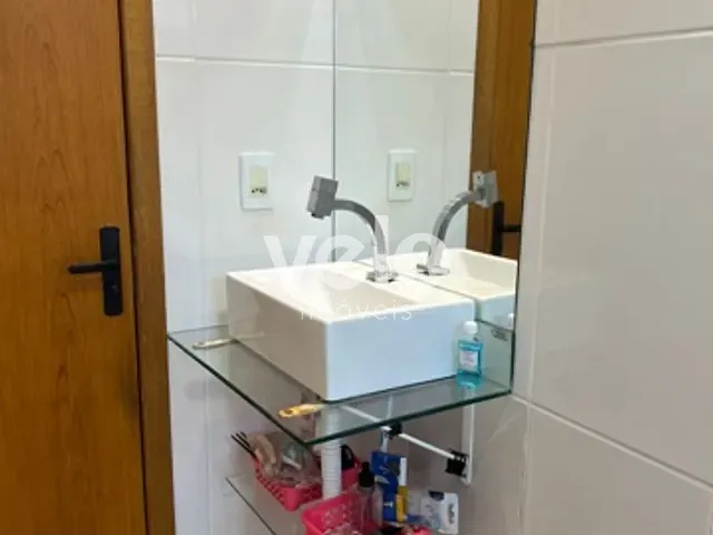 Apartamento 2 quartos e 1 banheiro, para alugar, no bairro Vista Alegre em Taubaté