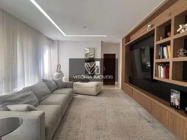 Apartamento com 180m² 4 quartos e 4 banheiros, à venda, no bairro Praia do Canto em Vitória
