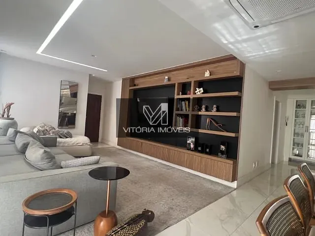Apartamento com 180m² 4 quartos e 4 banheiros, à venda, no bairro Praia do Canto em Vitória