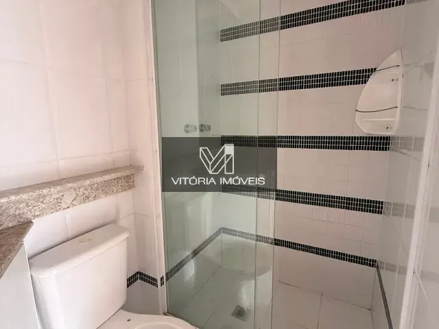 Apartamento 2 quartos e 2 banheiros, para alugar, no bairro Mata da Praia em Vitória