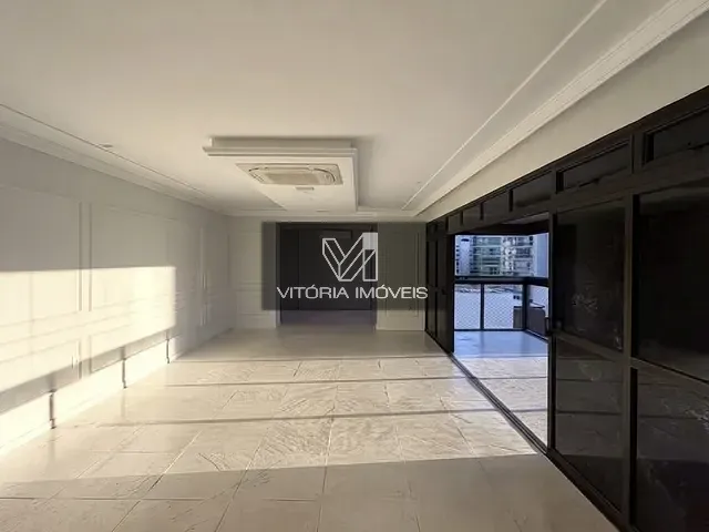 Apartamento com 240m² 4 quartos e 5 banheiros, à venda, no bairro Praia do Canto em Vitória