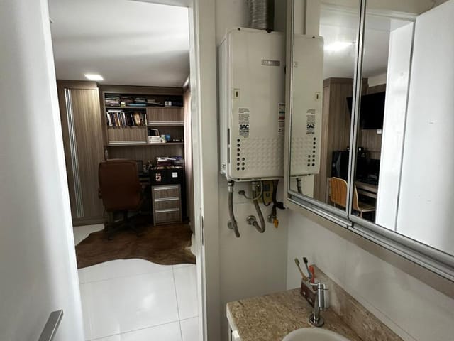 Apartamento com 184m² 3 quartos e 4 banheiros, à venda, no bairro Centro em Balneário Camboriú