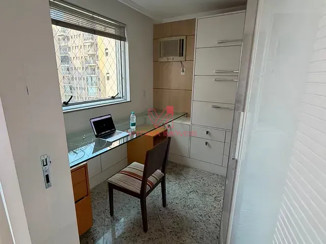 Apartamento 3 quartos e 2 banheiros, para alugar, no bairro Praia do Canto em Vitória