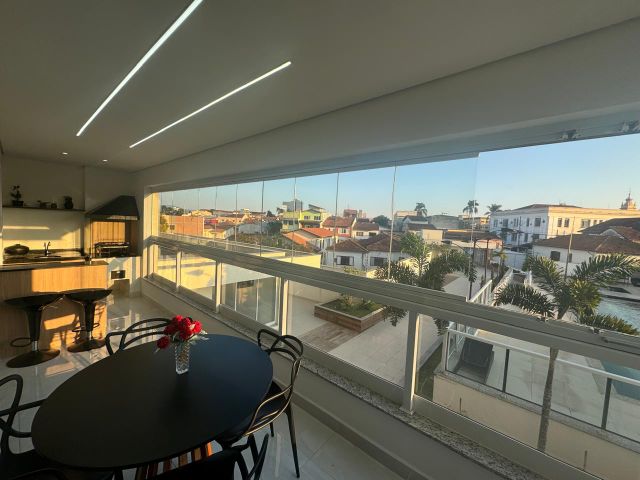 Apartamento 3 quartos e 4 banheiros, à venda, no bairro Jardim Boa Vista em Pindamonhangaba