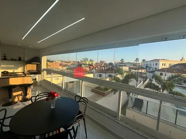 Apartamento 3 quartos e 4 banheiros, à venda, no bairro Jardim Boa Vista em Pindamonhangaba